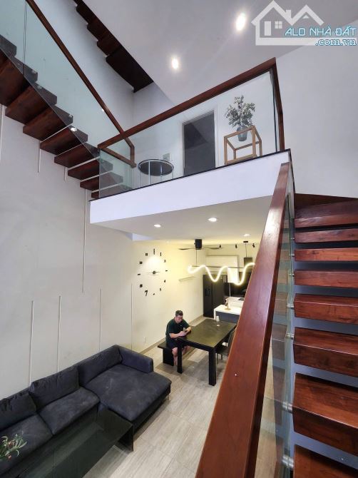 KHÔNG CHỖ NÀO CHÊ , HIẾM BÁN NHÀ NGUYỄN THỊ MINH KHAI,QUẬN 1 - GIÁ:5.27TỶ/90,1m2(5,3x17m)