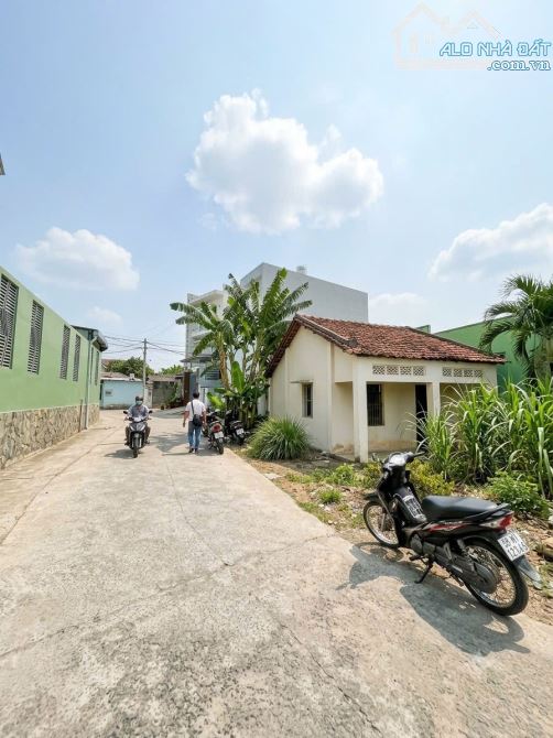 Nhà kèm đất 140m2 (ngang 7m) ngay Tân Phú Trung- Củ Chi- 630tr