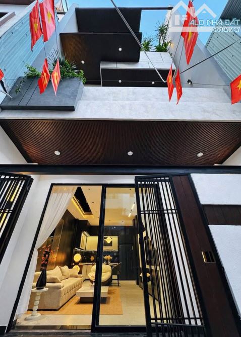 🔥 Nhà 3 tầng kiệt Phạm Nhữ Tăng . Thanh Khê . Vị trí gần đường chính Full nội thất ,