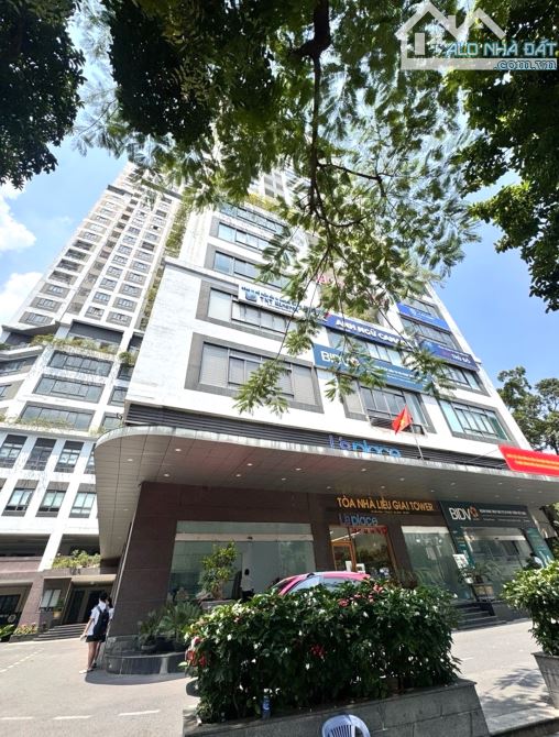 CĂN CHUNG CƯ VIP 26 LIỄU GIAI TẦNG ĐẸP HƯỚNG MÁT - CHỦ THIỆN CHÍ BÁN GIÁ CỰC TỐT - 84M2