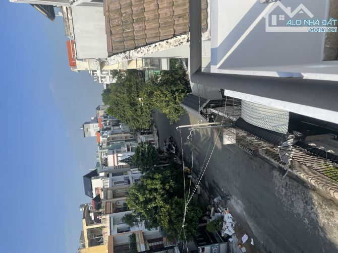 BÁN BIỆT THỰ MẶT TIỀN ĐƯỜNG SỐ 3 – KHU TÊN LỬA, BÌNH TÂN ( 10x20m) 3 Lầu. GIẢM MẠNH 28 TỶ