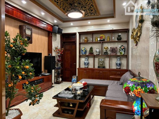 Hạ giá bán nhanh nhà 4 tầng cao cấp tại Lô 22 Lê Hồng Phong