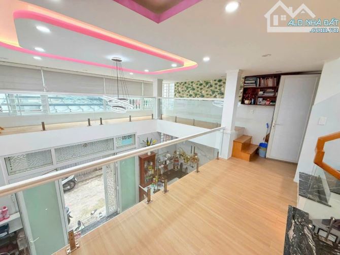 Bán Nhà 1 Trệt 1 Lững 3 Lầu Đường Xô Viết Nghệ Tĩnh Trung Tâm .Vũng Tàu