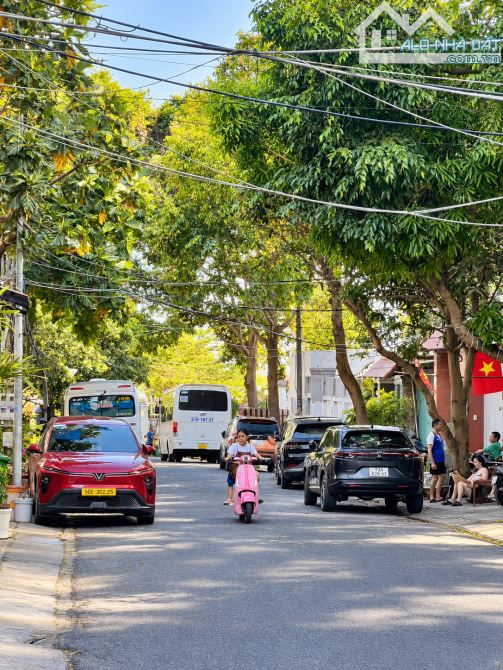 BÁN NHÀ MẶT TIỀN HỒ QUÝ LY ĐI BỘ RA BÃI TẮM THUỲ VÂN TP VŨNG TÀU giá 9,7 tỷ