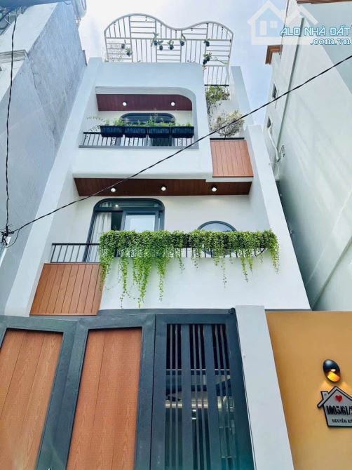 Bán nhà ngay Cư Xá Đô Thành với giá không tưởng 5tỷ660/75m2,P4,Quận 3.Sổ hồng riêng.