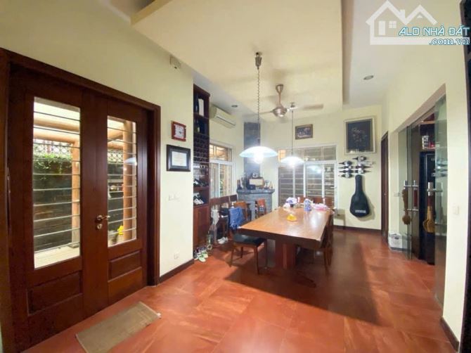 Bán biệt thự khu đô thị Mễ Trì Thượng, Từ Liêm lô góc, 120m, 4 tầng, vỉa hè, kinh doanh