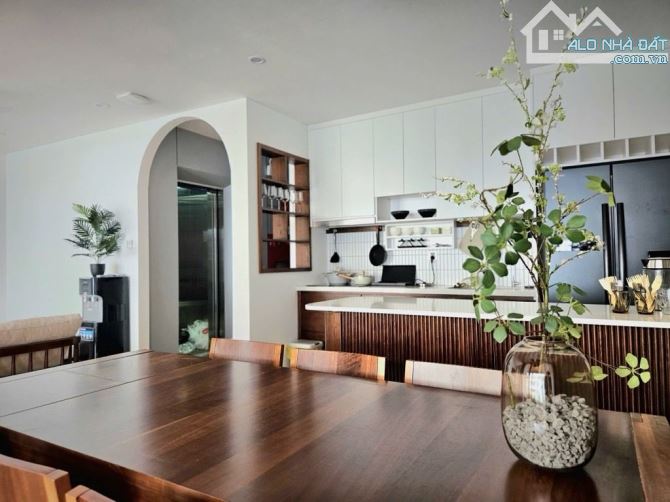 13.2 TỶ!!! PHÂN LÔ Ô TÔ - LINH LANG - LIỄU GIAI - 30M2 - 6 TẦNG - VỊ TRÍ ĐẸP - KINH DOANH