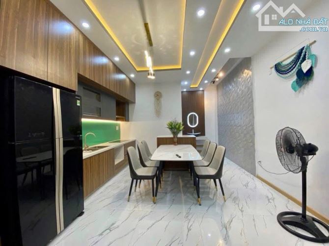 Kiệt Phạm Văn Nghị – 57m² – 5,6 tỷ – Nhà 3,5 tầng full nội thất