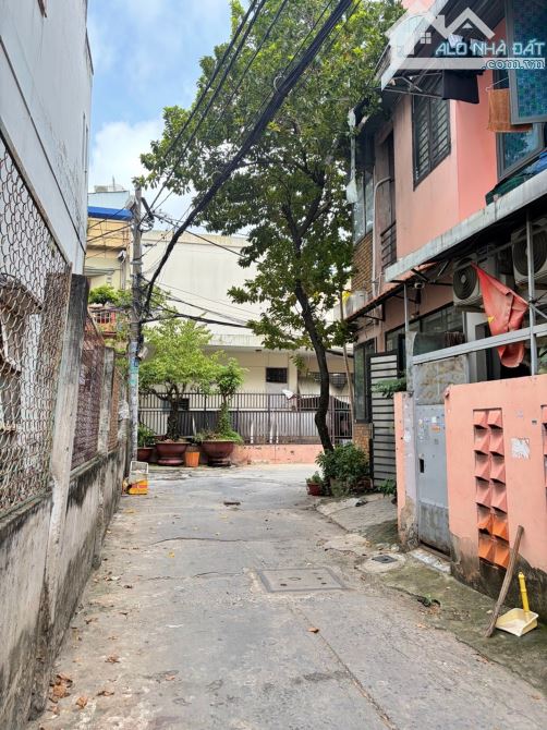 Nhà phố ngay trung tâm aeon Tân Phú