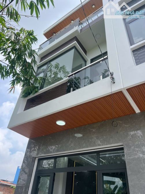 Bán nhà lầu bửu hoà ngay trường THCS Ngô Gia Tự chỉ 2ty790 quá rẻ