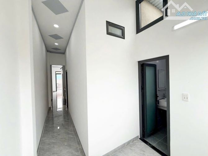 NP608 Bán nhà 1 trệt 1 lầu đường Ôtô, gân trường Mầm Non Song Khuê, Bửu Hòa: * Giá: 3 t