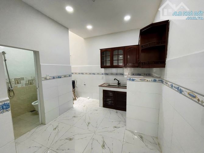 TÂN PHÚ GẦN AEONMALL - NHÀ 1TR 1 LỬNG CÒN MỚI - 49M2 NGANG 4M ĐƯỢC XÂY HƠN 5 TẤM - HẼM 3M
