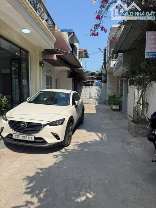 Bán nhà 4 tầng mới tinh, dt 50m2 ngõ rộng gần 5m, oto đỗ cửa ngay Metro, Sở Dầu, 4.95 tỷ