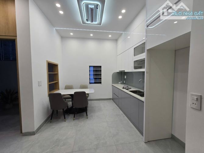 Nhà 47m2 xây 3 tầng đẹp, đường thông 4m, lại lô góc ngay Quỳnh Cư, Hồng Bàng – Chỉ 2,35 tỷ