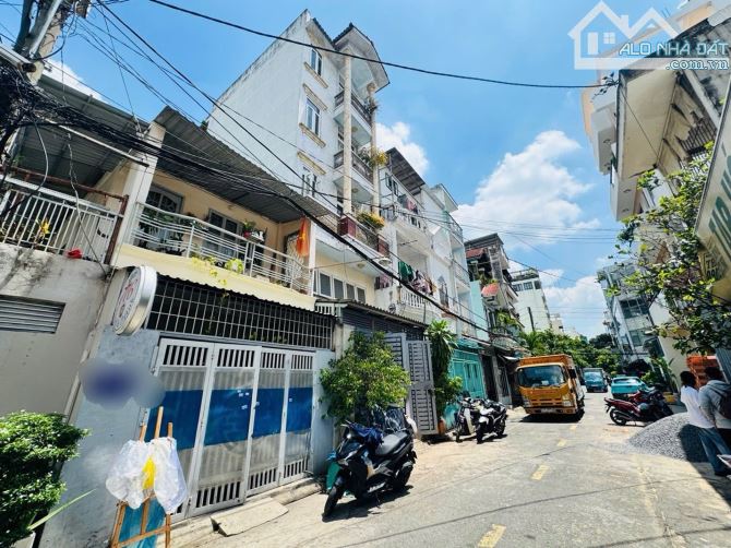 GIẢM 1 tỷ bán nhà hẻm 8m Gò Vấp sát chợ ngang 4,5m 5 tầng chỉ 7 tỷ