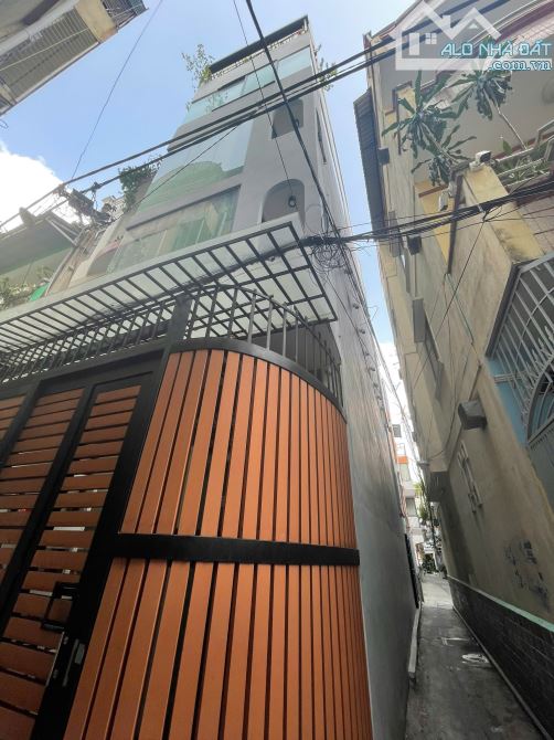 Bán nhà Võ Văn Tần - Cao Thắng Q3 5 tầng 60m2 có thang máy. Chỉ 11 tỷ