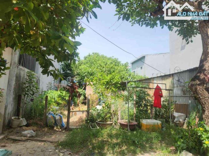 - Bán đất đường ( 10m5) Hà Tông Quyền – Ngay Lê Đại Hành, Cẩm Lệ. DT 125M2 – Giá 7.85 TỶTL