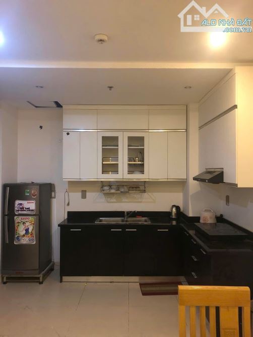 Bán căn 2PN full đồ chung cư SHP giá rẻ, đã có bìa.