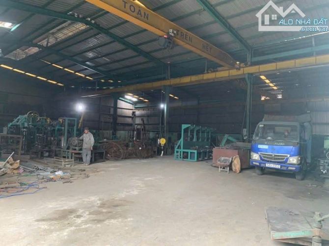 GẤP GẤP CHÍNH CHỦ BÁN XƯỞNG NẰM MẶT TIỀN ĐƯỜNG - DT 1720M - FULL THỔ CƯ - VỨC A4 - NGANG L