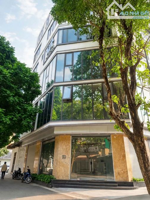 Liền kề Mai Dịch, Căn Góc 80m2, xây 6Tầng Chính chủ, Thang máy, Vườn hoa trc nhà. Giá 30Tỷ