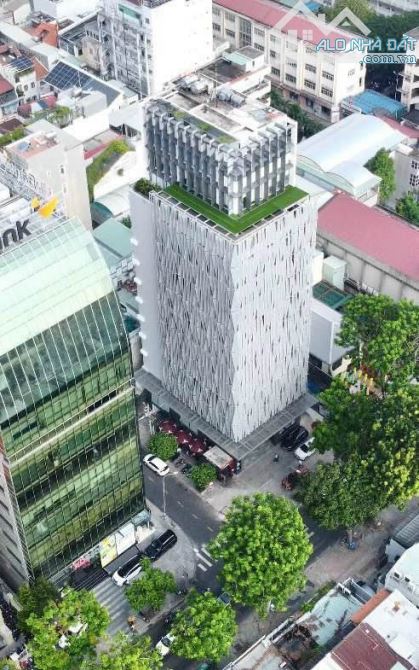 BÁN GÓC BIUDING VĂN PHÒNG Q1 GIÁ 999 Tỷ TL