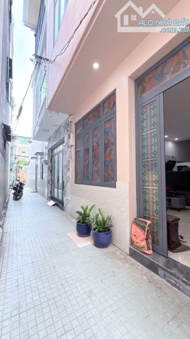 💓GIẢM 450tr GIÁ MỚI 4.8 tỷ 🏠 Lương Thế Vinh, Tân Phú. DT 4,7 x 8,5 hậu 5m, 4 tầng. 🌹