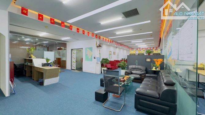 Nhỉnh hơn 27 tỷ/505 m2/ Sàn Văn Phòng/ Dương Nội