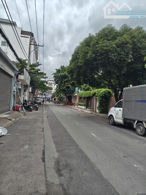 Hạ giá 47 tỷ mặt tiền Đông Sơn, P. 7, Q. Tân Bình, dt: 10 x 27m, CN: 273m2
