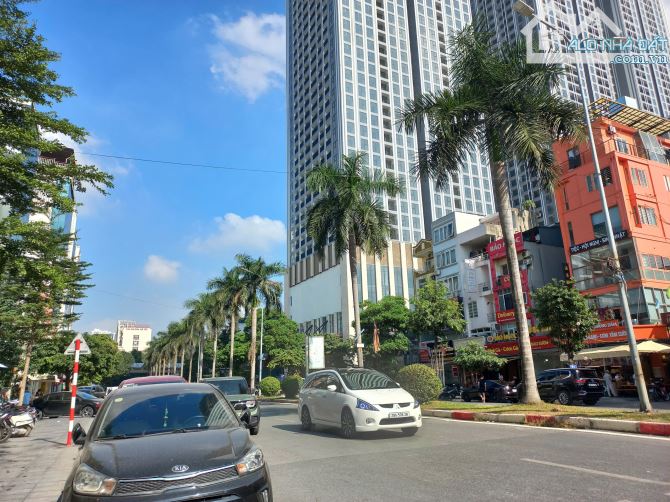 BÁN NHÀ VĂN QUÁN, HÀ ĐÔNG, GẦN HỒ, PHÂN LÔ GARA OTO, VỈA HÈ, Ở, KINH DOANH, VP, 30.X TỶ