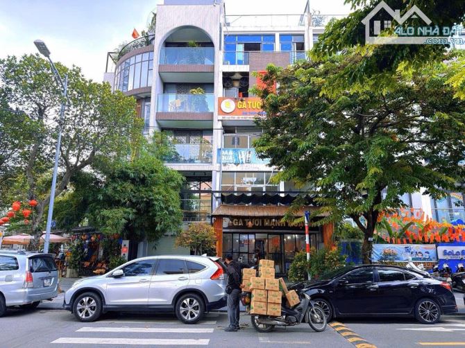 Bán biệt thự, liền kề HD Mon City Hàm Nghi, DT 131m2 xây 6T, mt 6m giá 49,6 tỷ