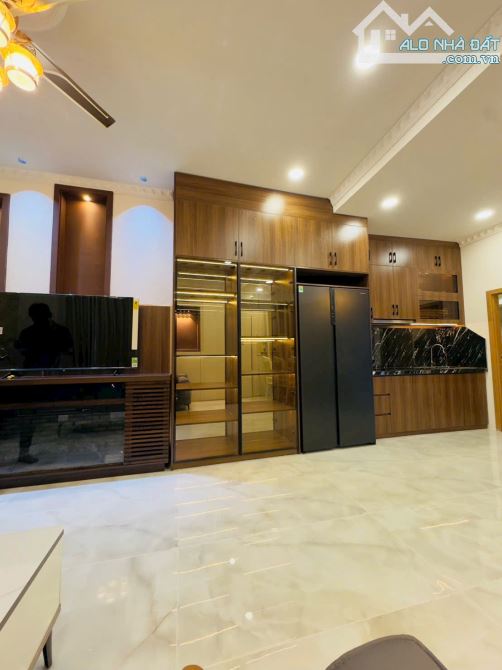 MUA 1 ĐƯỢC 2 – CHỈ 6 TỶ 9- Vừa ở vừa có 15 triệu/1 tháng- Sát quận 10