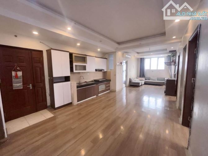 CHUNG CƯ 34 HOÀNG CẦU ĐỐNG ĐA 70m 2 NGỦ GIÁ 6.69 TỶ