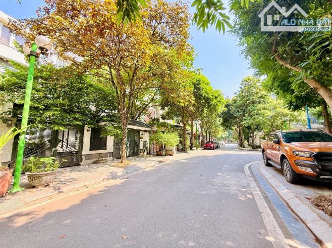 🏡 BIỆT THỰ LINH ĐÀM - THANG MÁY - 210 M2 - MẶT TIỀN: 10.5m - 5 TẦNG - 51,8 TỶ