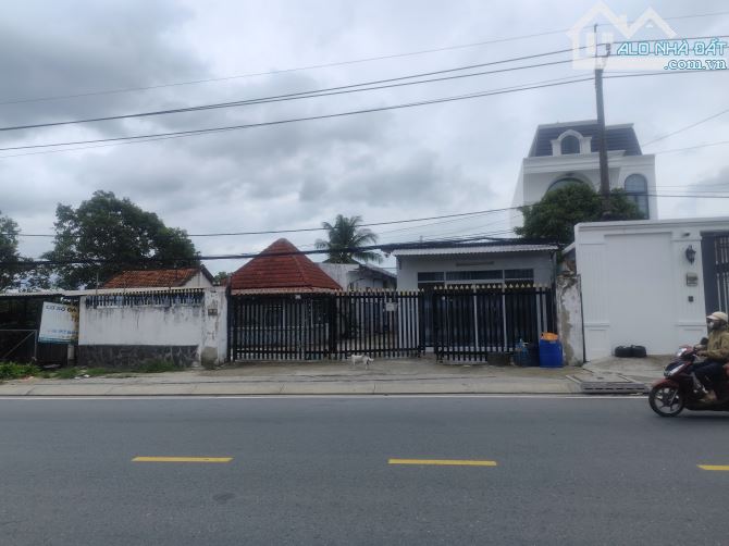 Bán gấp nhà phố tại 1260 Tỉnh lộ 15, ngay ngã tư Tân Quy, 1154m2.