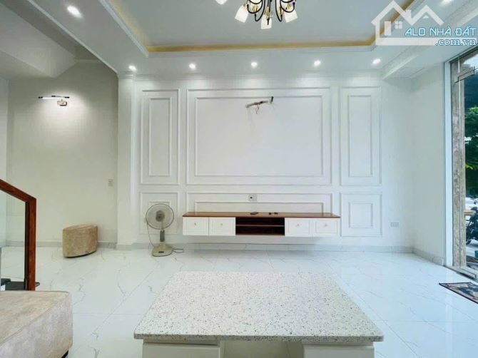 Nhà đẹp 4 tầng full nội thất ngay khu TĐC Sở Dầu, Hồng Bàng, Hải Phòng. Chỉ 5 tỷ