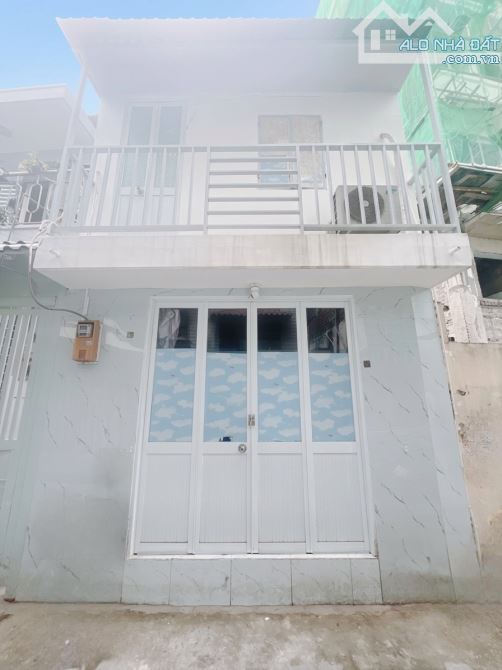 Cô út Quận 7, Gấp bán hạ mạnh 1 tỷ 5, Nhà 2 tầng 8.3x21m