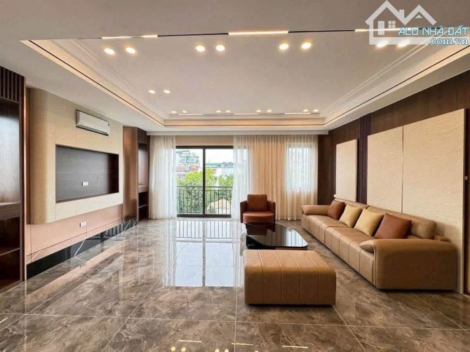 🏡 BÁN NHÀ NGUYỄN SƠN, PHƯỜNG BỒ ĐỀ – 55M² – 7 TẦNG – 15.5 TỶ – VỈA HÈ – THANG MÁY