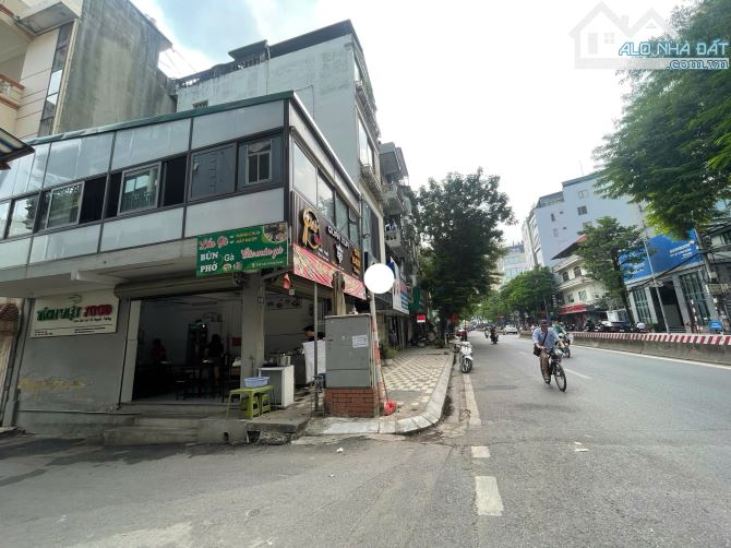 BÁN NHÀ MẶT PHỐ LÔ GÓC 18,8 Tỷ 30/45m 2 Tầng MT 8m VỈA HÈ Ô TÔ TRÁNH LẠC LONG QUÂN TÂY HỒ