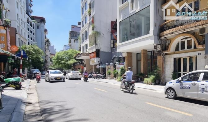 BIỆT THỰ HIẾM LÕI BA ĐÌNH | 470M² | LÔ GÓC 2 MẶT TIỀN – TỔNG 40M |