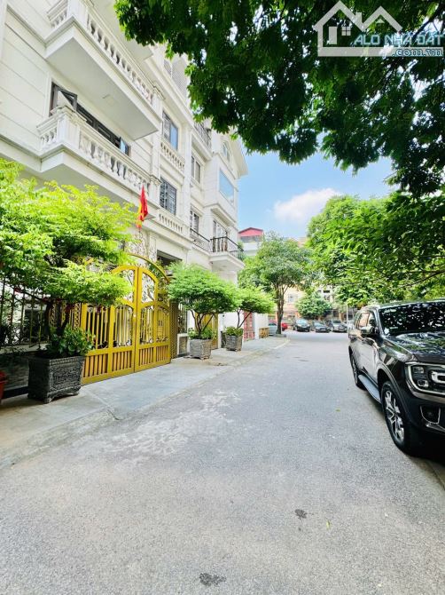 Bán Biệt Thự - Quận Hai Bà Trưng( Cầu Mai Động - Hx Đô Thị TimesCity )