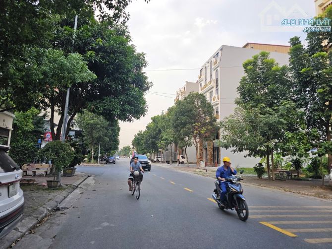 😅😅 Pán Lô đất NGUYỄN QUYỀN thuộc dự án ĐẠI HOÀNG LONG- TP Bắc Ninh. XÂY 7 TẦNG