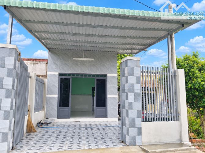 ÔNG CHÚ GỬI BÁN NHANH CĂN NHÀ MỚI XÂY XONG TẠI XÃ PHƯỚC HIỆP ,CỦ CHI .SỔ HỒNG RIÊNG