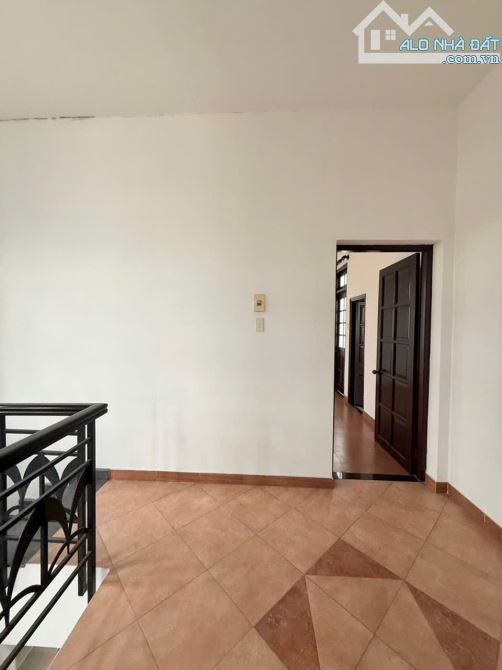 BIỆT THỰ SÂN VƯỜN 260M2 (10*26M) - NGAY ĐẶNG VĂN BI TĐ - CHỈ 18.9 TỶ