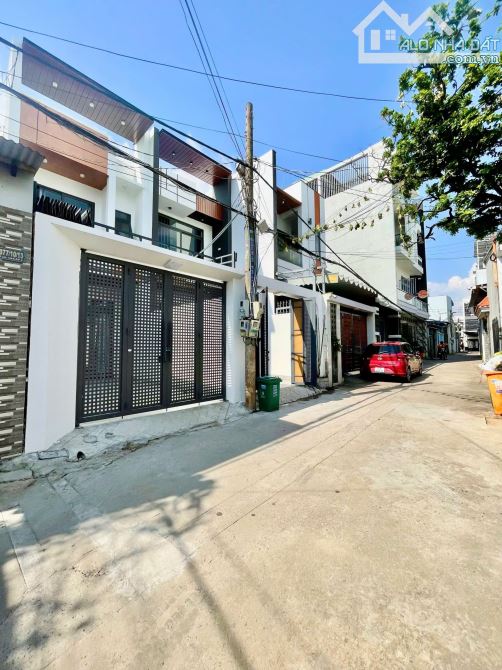 HẠ GIÁ 130Tr TỪ 4 TỶ 680 CÒN 4 TỶ 550tr NHÀ 1 TRỆT 1 LẦU ĐẸP HIỆN ĐẠI P. TÂN HIỆP NGAY Đ