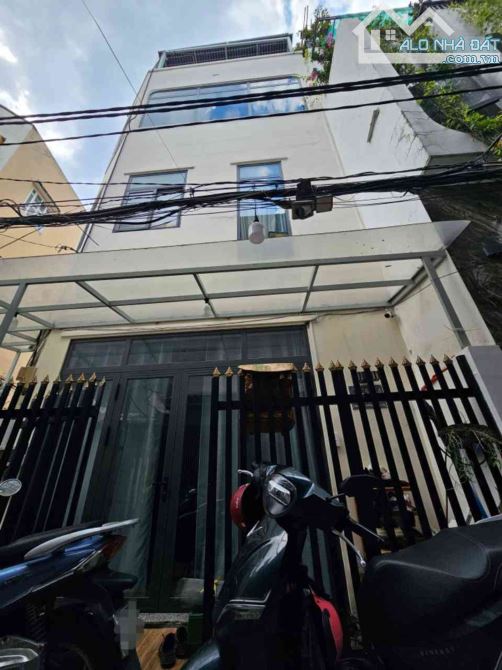Nhà đẹp 4 tầng, 50m2, ngang 5m, chỉ 6 tỷ, Hẻm 1/ ngay vòng xoay Phú Lâm, Quận 6.