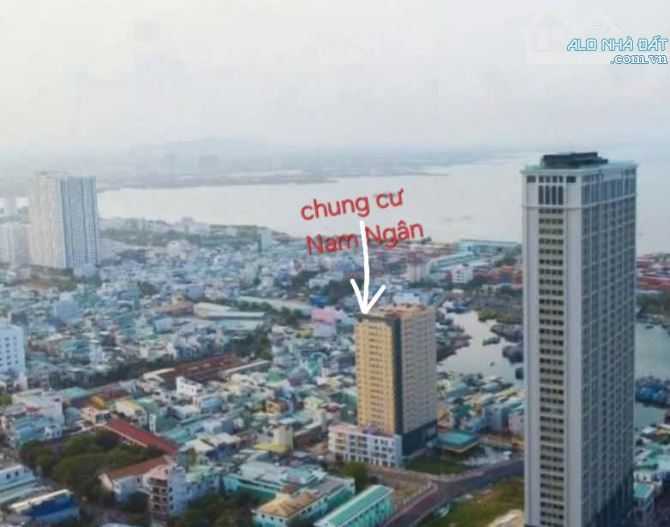Bán căn hộ chung Nam Ngân mặt đường Đinh BỘ Lĩnh trung tâm Quy Nhơn. Căn hộ 2 phòng ngủ.