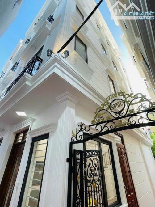 BÁN NHÀ PHỐ CẦU DIỄN – 35M², 5 TẦNG – 20M RA Ô TÔ – CHỈ 6 TỶ, CỰC HIẾM!