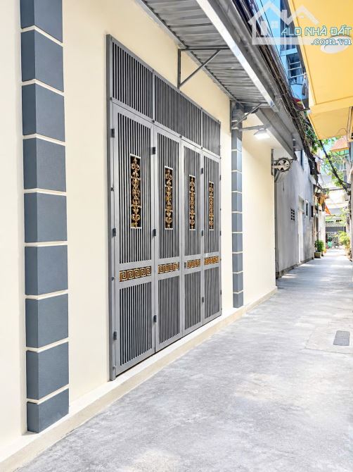 BÁN NHÀ PHỐ HỒ TÙNG MẬU – 30M² – MẶT TIỀN 4,6M – GIÁ 5,29 TỶ – CỰC HIẾM!