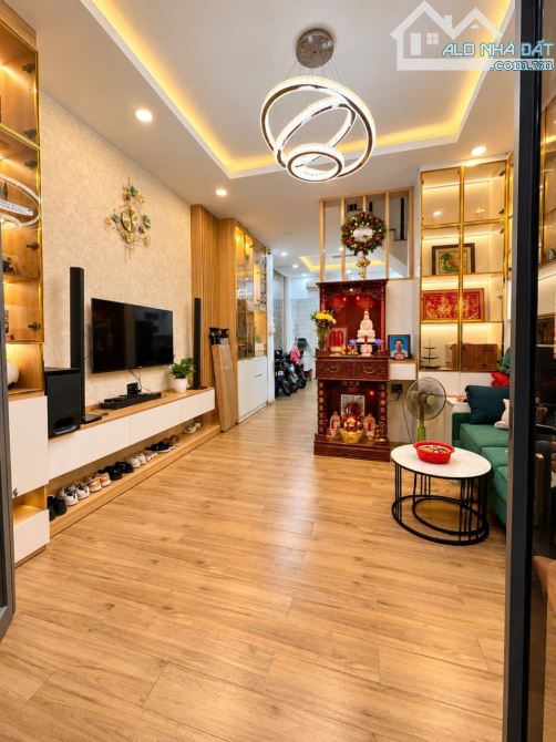 Bán nhà Q8, kề Q6, BÌNH ĐÔNG, gần CHÀ VÀ, 40M2x4 tầng, NHỈNH nhẹ 5 TỎI