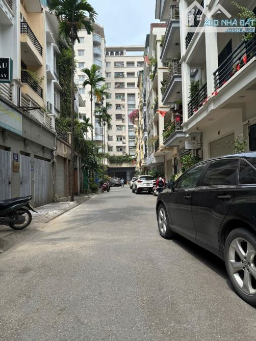 Phân Lô KĐT Mới Yên Hòa , Cầu Giấy . 80M 5T MT 6m 6N Giá 39,9 Tỷ